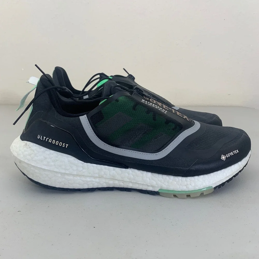 Adidas Ultraboost 22 GTX Sneakers Mens 13 Black Green Waterproof Running GX9127